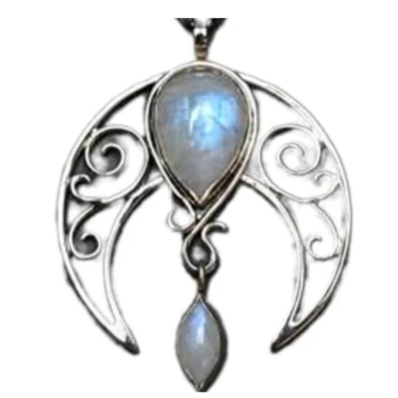 NWT Moonstone Crescent Moon Celestial Festival Whimsygoth Witchy Silver Necklace - Picture 3 of 3